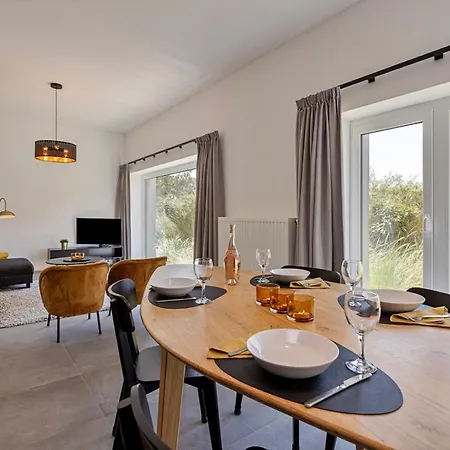 Luxe Strandappartement Met Zonneterras & Parking Apartment *